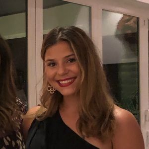 Meet your Posher, Elizabeth